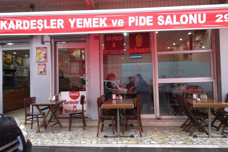 Kardesler Pide Ve Yemek Salonu Yenikoy Merkez Istanbul